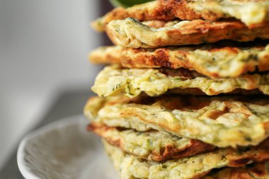 Lezzetli kabak waffle plaka, closeup yığını