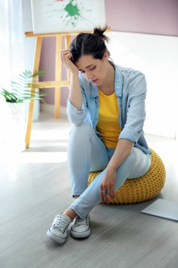 Kadın ressam Studio vurguladı