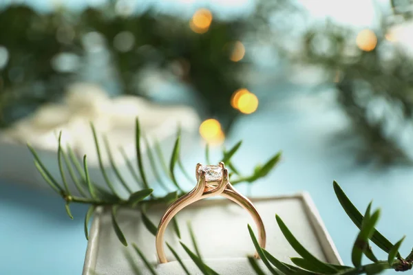 Box Beautiful Engagement Ring Green Branches Closeup — Stock Photo, Image