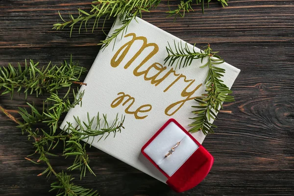 Beautiful Engagement Ring Paper Text Marry Wooden Table — Stock Photo, Image