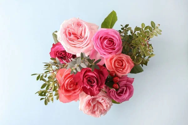 Όμορφη Ανθοδέσμη Τριαντάφυλλα Χρώμα Φόντου — Φωτογραφία Αρχείου