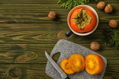 Kes ve bütün Konfit hurma ile ceviz renk ahşap tablo