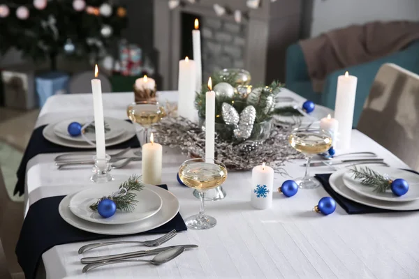 Bella Tavola Apparecchiata Cena Natale — Foto Stock