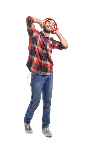 Guapo Joven Escuchando Música Mientras Baila Sobre Fondo Blanco — Foto de Stock