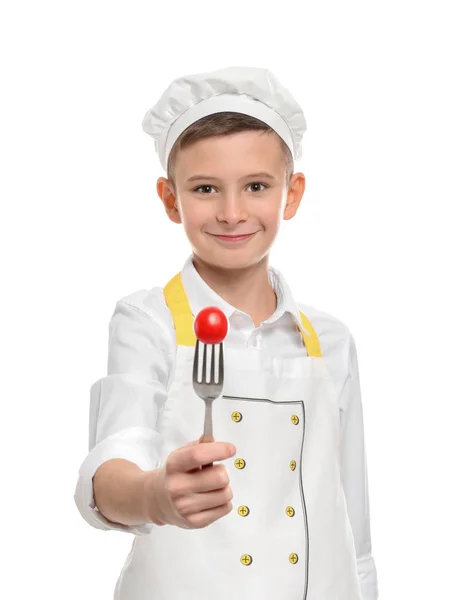 Lindo Pequeño Chef Con Tomate Tenedor Sobre Fondo Blanco — Foto de Stock