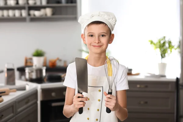 Cute Pequeno Chef Com Utensílios Cozinha — Fotografia de Stock