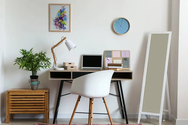 Comfortable Workplace Modern Laptop Room — Stock Photo, Image