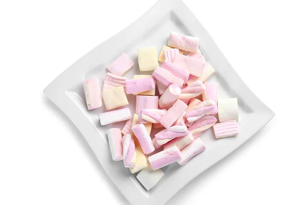 Placa Com Saboroso Marshmallow Fundo Branco — Fotografia de Stock
