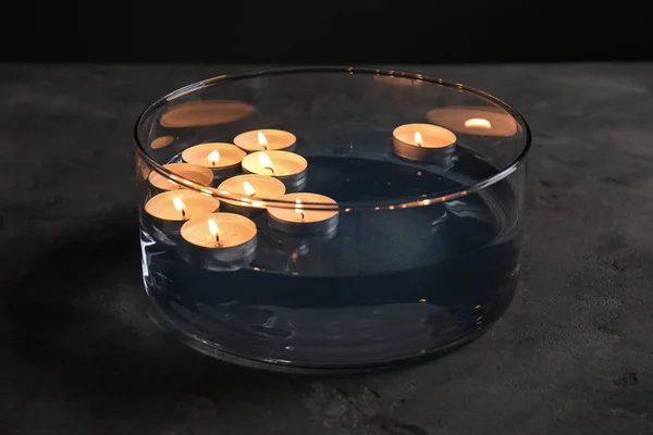 Glass Bowl Water Burning Candles Table — Stock Photo, Image
