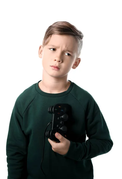 悲伤的男孩失去了白色背景上的电子游戏后 — 图库照片