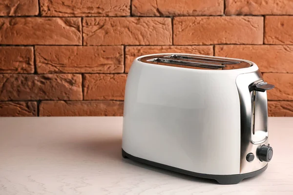 Modern Toaster Table — Stock Photo, Image
