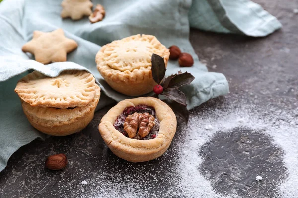 Tasty Mince Pies Grunge Table — Stock Photo, Image