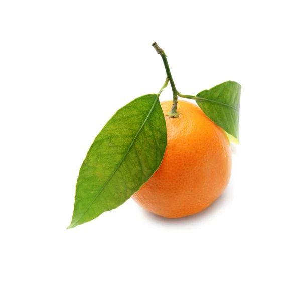 Sabrosa Mandarina Jugosa Sobre Fondo Blanco — Foto de Stock