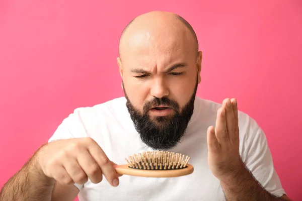 Homme Avec Problème Perte Cheveux Sur Fond Couleur — Photo