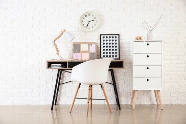 Güzel iç ile rahat çalışma odası