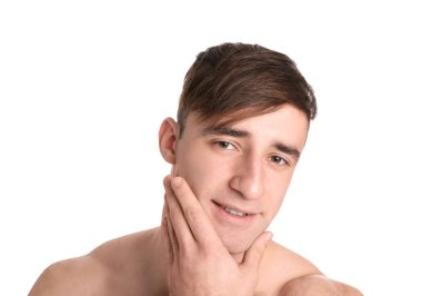 Tıraşlı yakışıklı beyaz arka plan