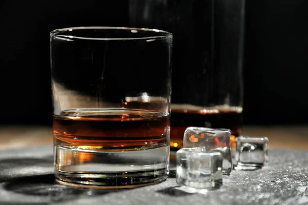 Glass Whiskey Table — Stock Photo, Image