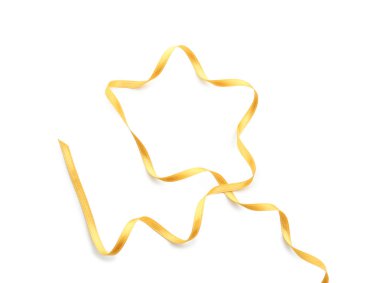 Beyaz arkaplanda güzel altın kurdele