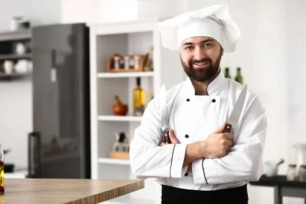 Mężczyzna Szefa Kuchni Restauracji Kuchnia — Zdjęcie stockowe
