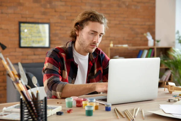 Young Designer Working Office — Stock Photo, Image