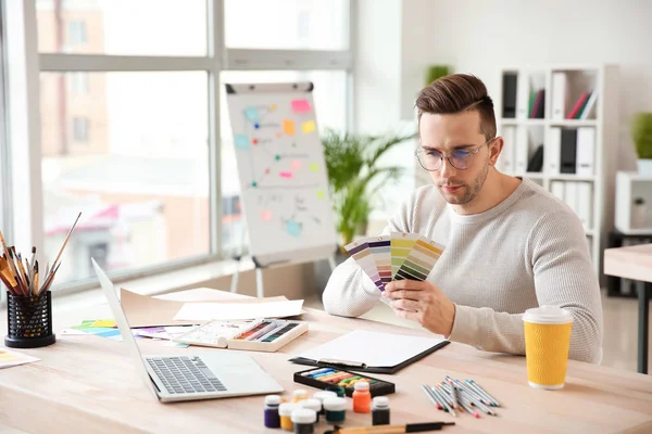 Young Designer Working Office — Stock Photo, Image