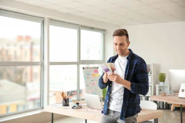 Young Designer Working Office — Stock Photo, Image