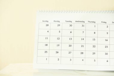 Takvim masaya çevir