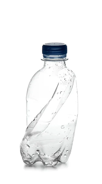 Gebrauchte Plastikflasche Auf Weißem Hintergrund Recyclingkonzept — Stockfoto