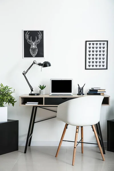 Stylish Workplace Laptop Room — Stock Photo, Image