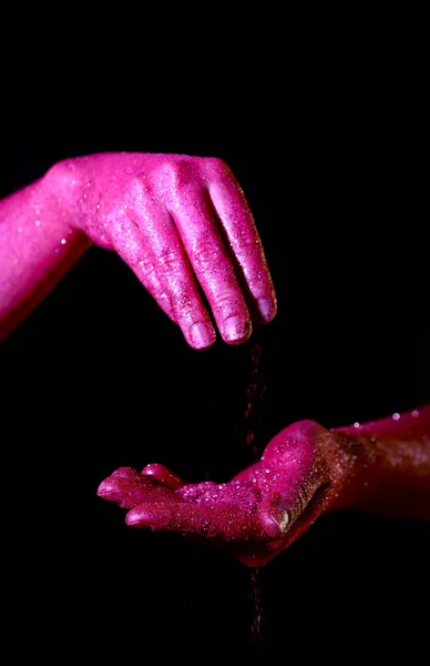 Mani Femminili Dipinte Sfondo Scuro — Foto Stock