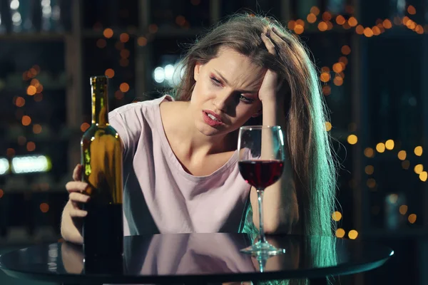 Young Woman Drinking Alcohol Bar — Stock Photo, Image