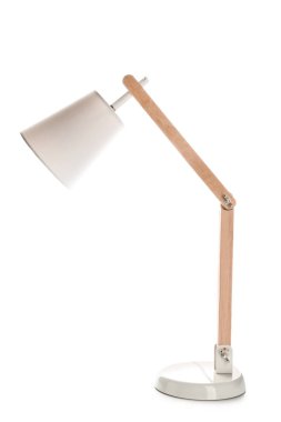 Beyaz arkaplanda şık bir lamba