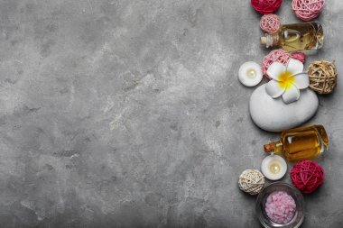 Gri arka plan üzerinde metin için yer ile güzel spa kompozisyon