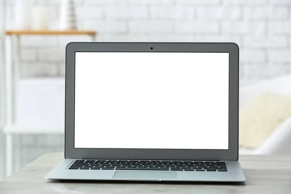 Laptop Moderno Mesa Quarto — Fotografia de Stock