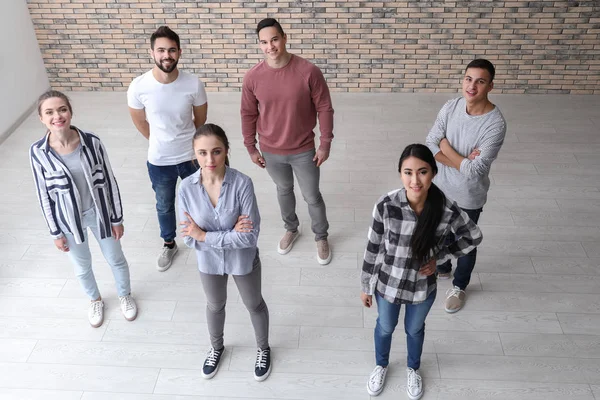 Equipo Jóvenes Cargo — Foto de Stock