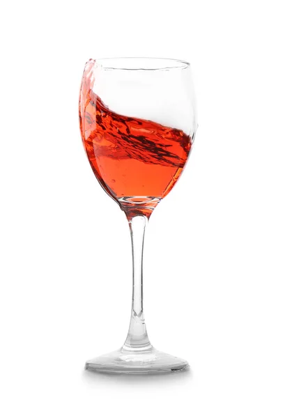 Vidro Com Vinho Tinto Salpicando Fundo Branco — Fotografia de Stock