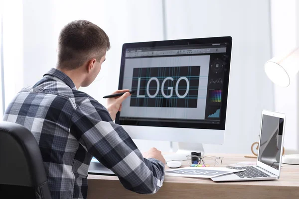 Young Designer Working Studio — Stock Photo, Image