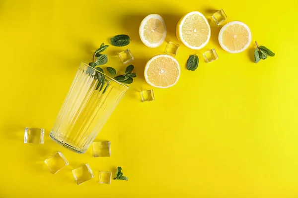 Empty Glass Ingredients Lemonade Color Background — Stock Photo, Image