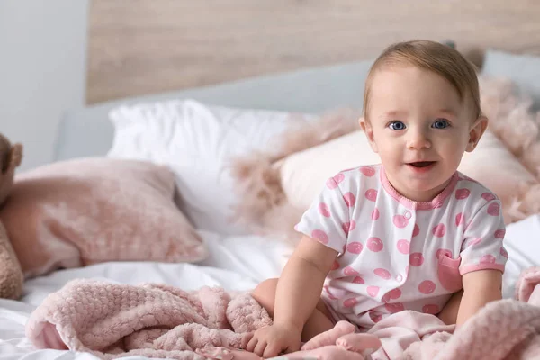 Portrait Cute Little Baby Bed Home — Stock Photo, Image