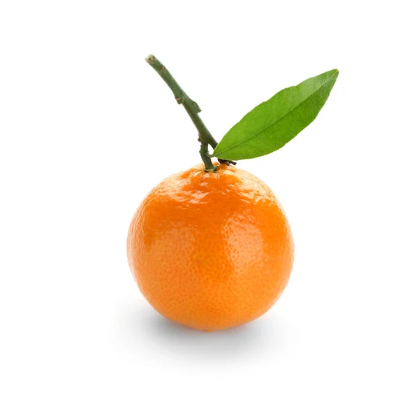 Leckere Saftige Mandarine Auf Weißem Hintergrund — Stockfoto