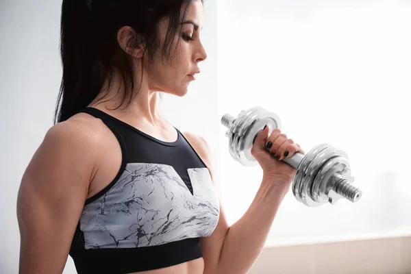 Sporty Muscular Woman Dumbbell Gym — Stock Photo, Image