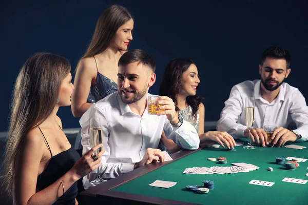 Group People Playing Poker Casino — Stock Photo, Image