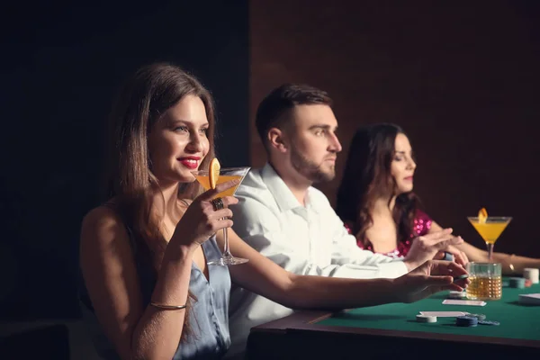 Group People Playing Poker Casino — Stock Photo, Image