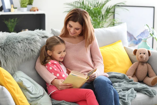 Happy Mother Daughter Reading Book Home — Stock Photo, Image