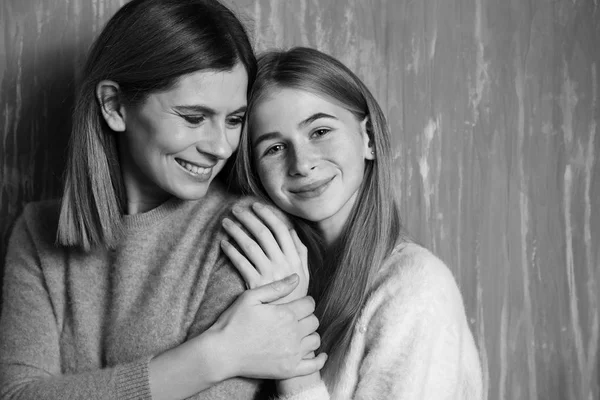 Black White Portrait Happy Mother Daughter — Stock Photo, Image