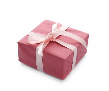 Beyaz arka plan üzerinde şenlikli hediye kutusu