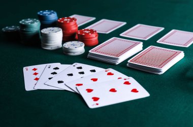 Cips ve casino masa kartları