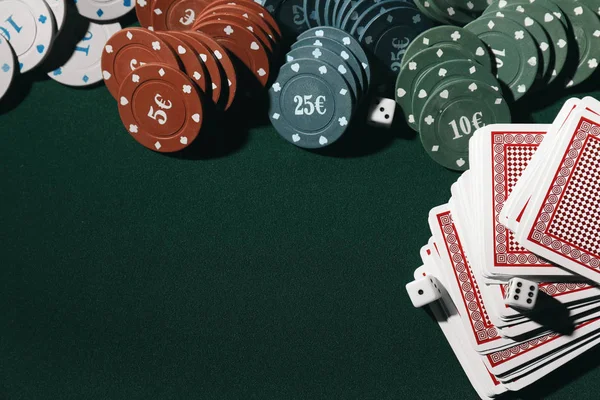 Fichas Cartas Mesa Casino — Foto de Stock