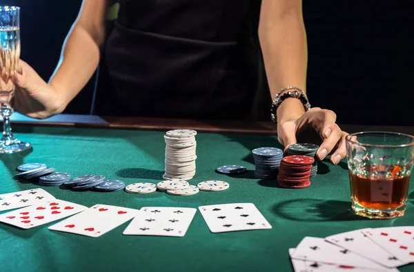 Female Player Table Casino — Stock Photo, Image