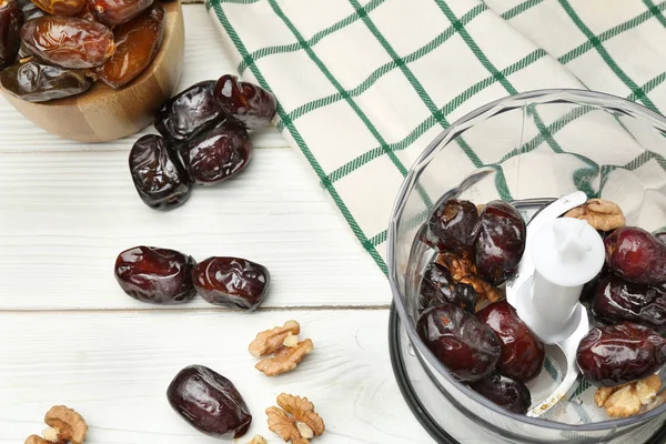Blender Sweet Dried Dates Table — Stock Photo, Image